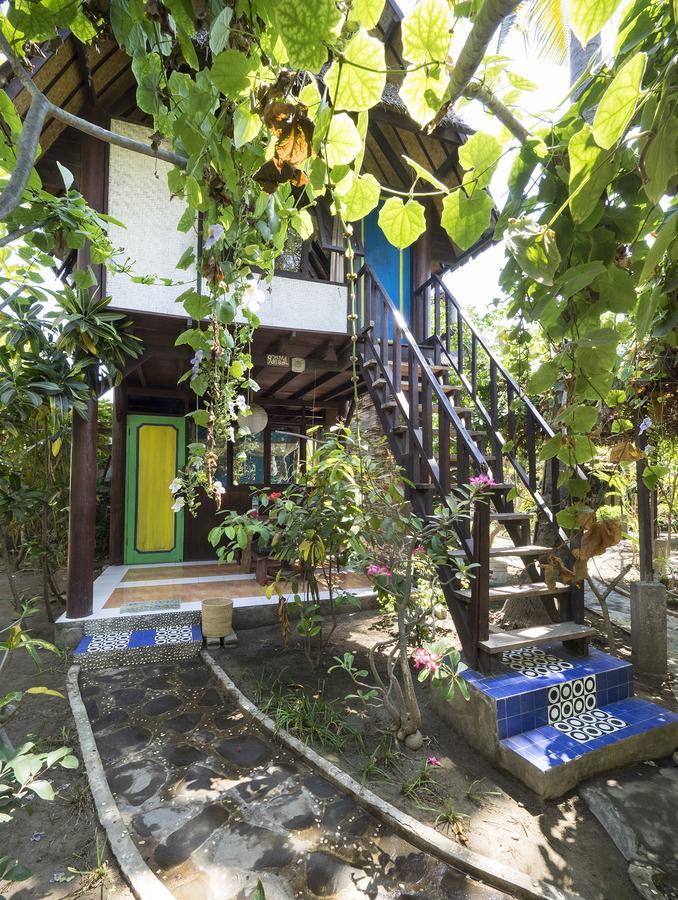 Woodstock Gili - Garden And Bungalows Hotel Джили Трауанган Екстериор снимка