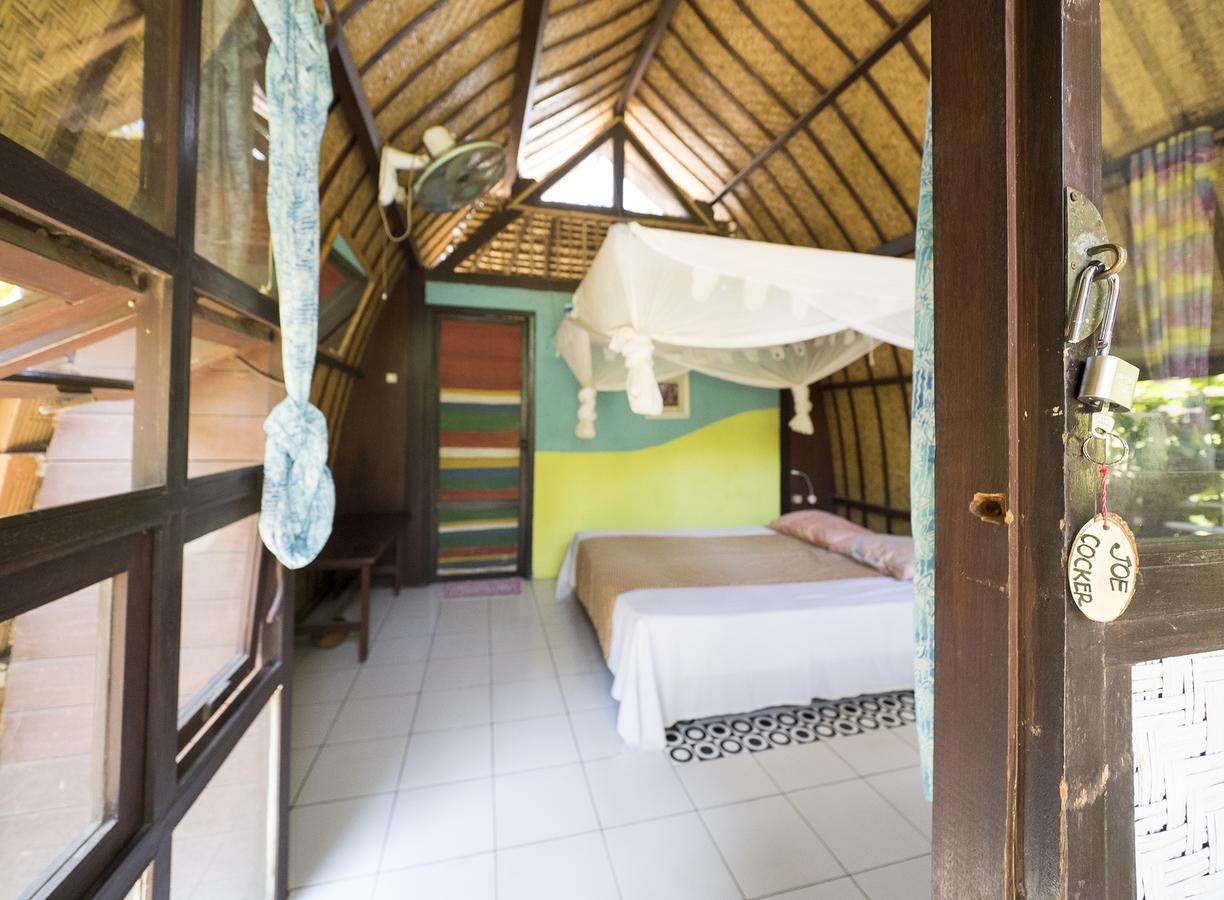 Woodstock Gili - Garden And Bungalows Hotel Джили Трауанган Екстериор снимка