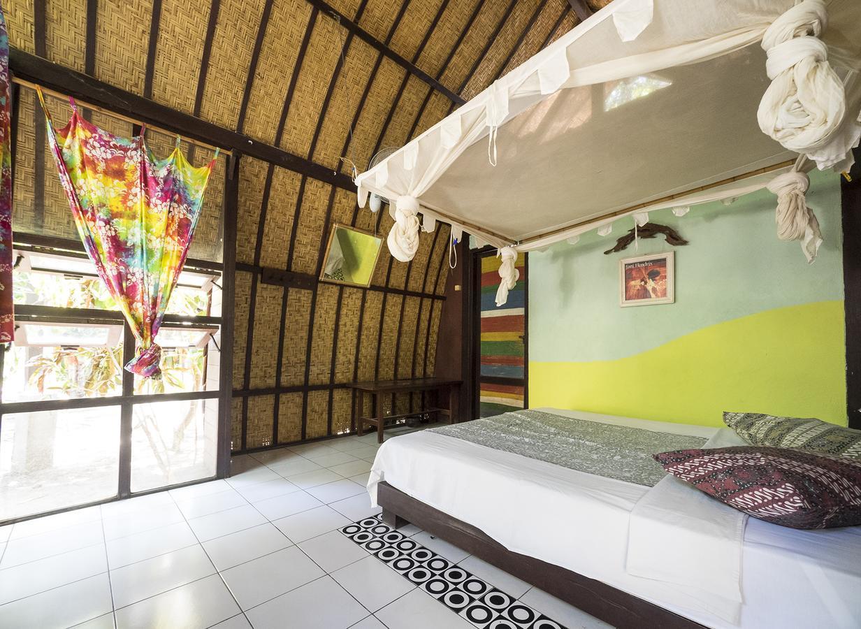 Woodstock Gili - Garden And Bungalows Hotel Джили Трауанган Екстериор снимка