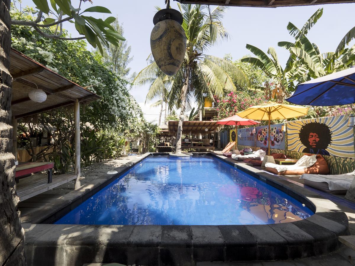 Woodstock Gili - Garden And Bungalows Hotel Джили Трауанган Екстериор снимка