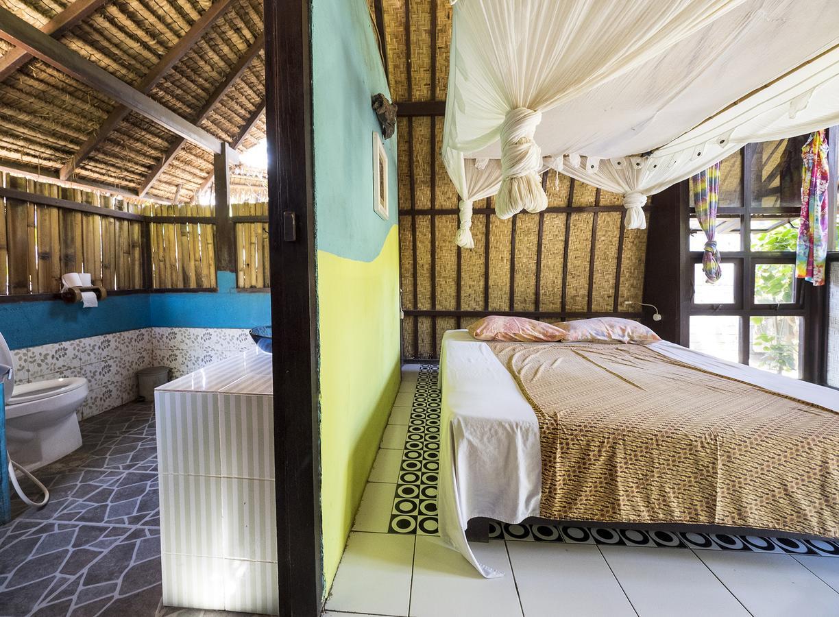 Woodstock Gili - Garden And Bungalows Hotel Джили Трауанган Екстериор снимка