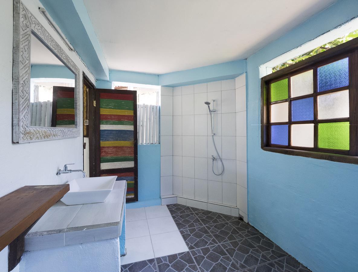 Woodstock Gili - Garden And Bungalows Hotel Джили Трауанган Екстериор снимка