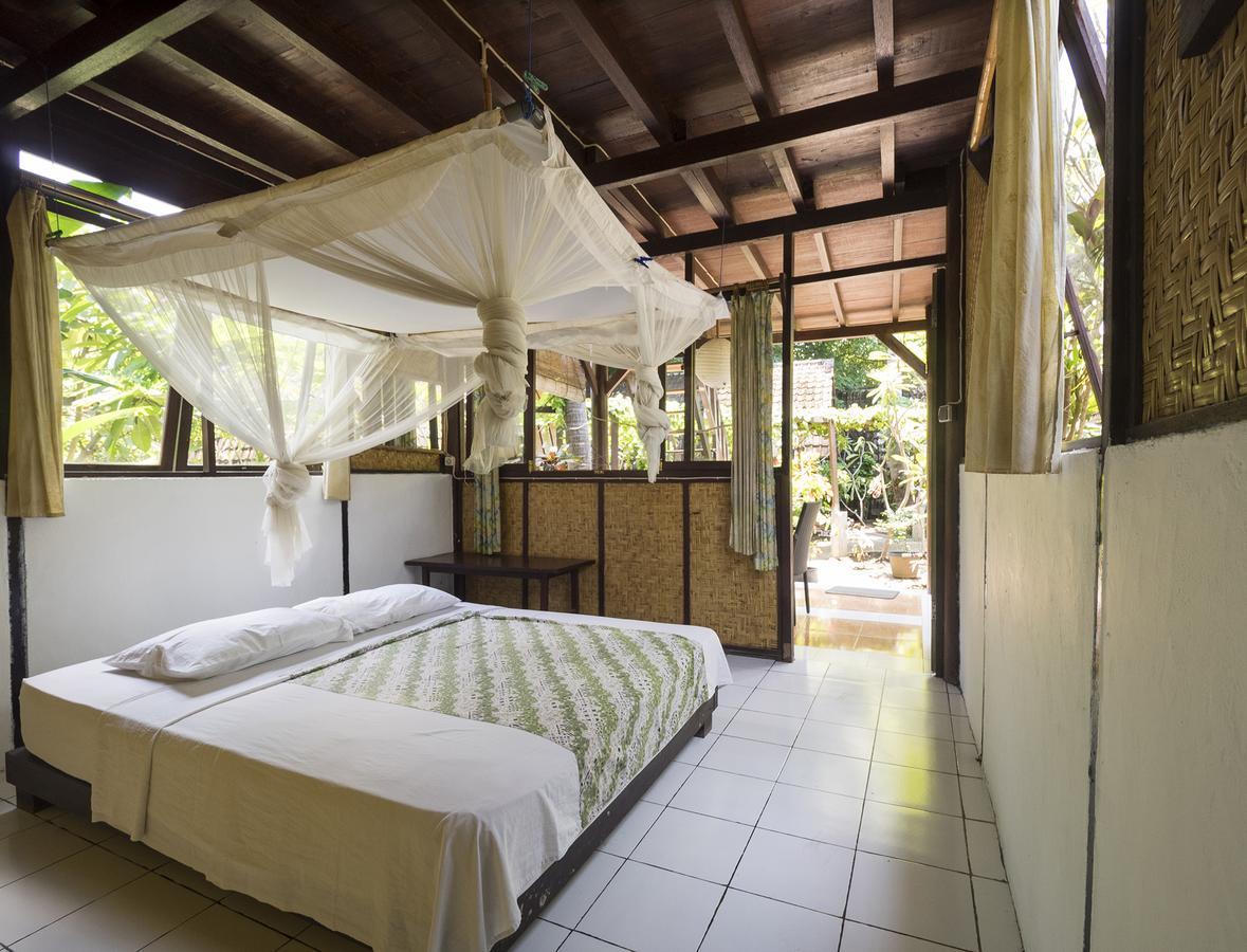 Woodstock Gili - Garden And Bungalows Hotel Джили Трауанган Екстериор снимка