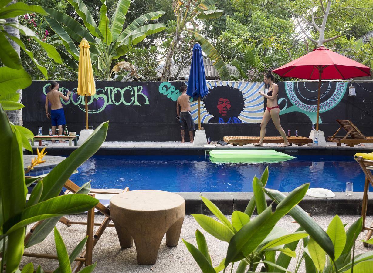 Woodstock Gili - Garden And Bungalows Hotel Джили Трауанган Екстериор снимка