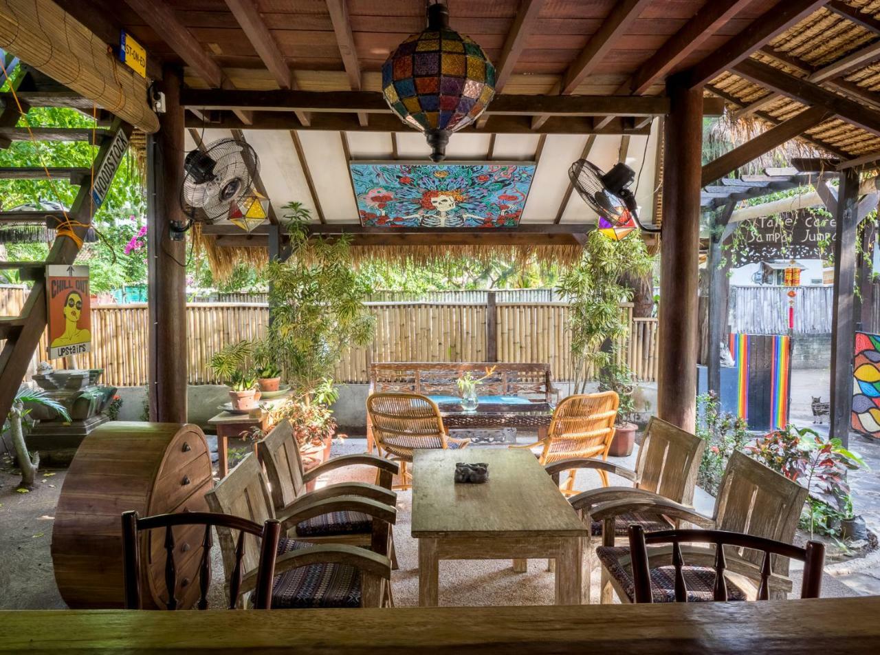 Woodstock Gili - Garden And Bungalows Hotel Джили Трауанган Екстериор снимка